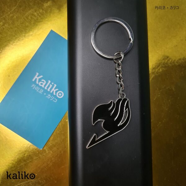Fairy Tail Guild Emblem Keychains black/blue/red/pink - Image 4