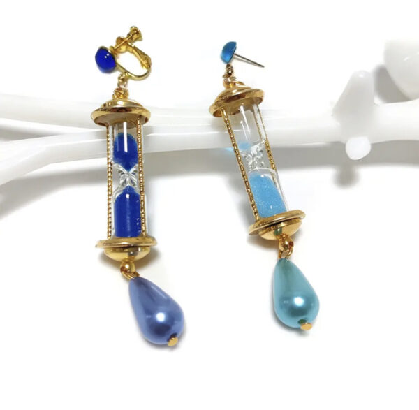 Hourglass Earrings - Image 3